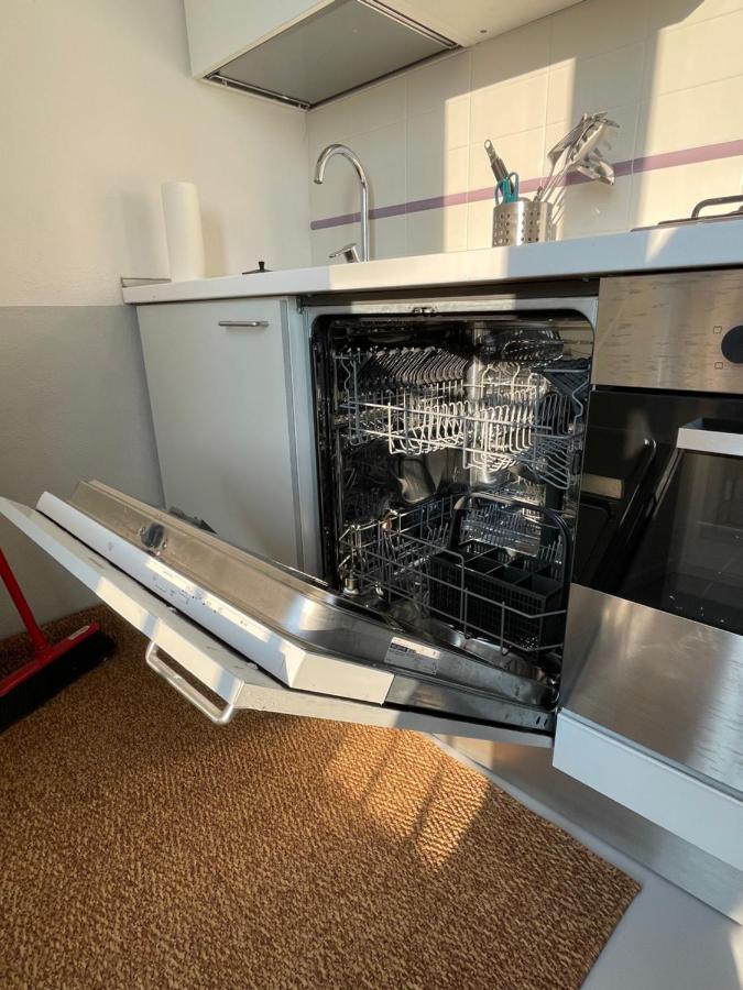 Varennahouse Lory Apt Eksteriør bilde